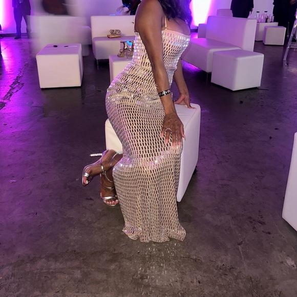 Oh Polly embellished gown - Picture 5 of 8